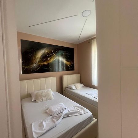 Miqt Guest House Shkodër エクステリア 写真