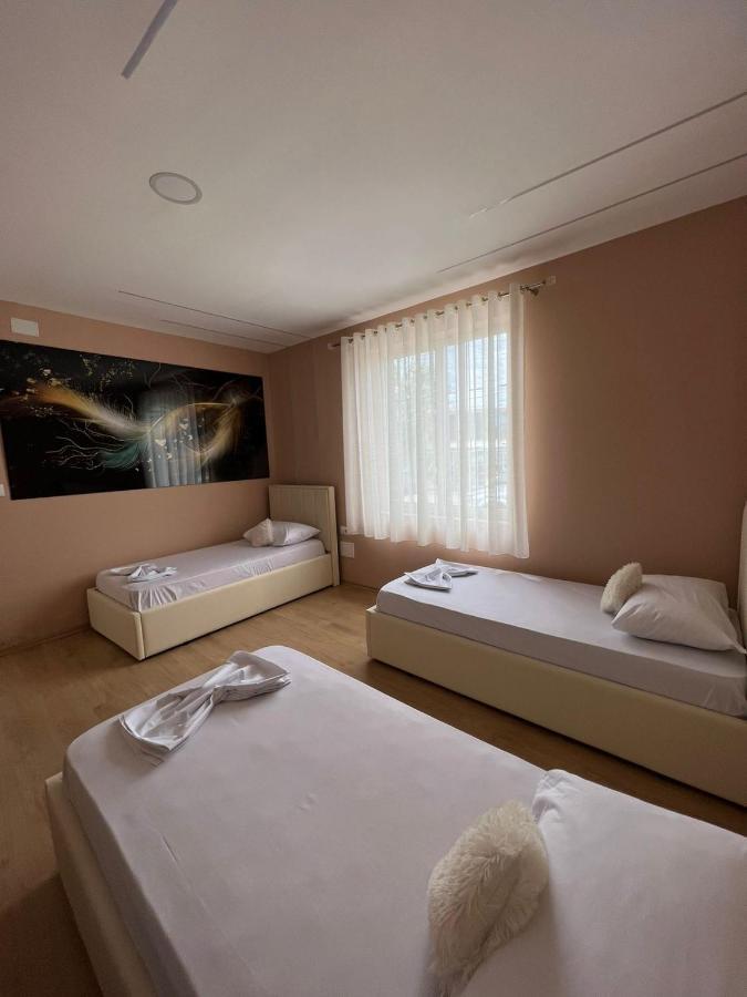Miqt Guest House Shkodër エクステリア 写真