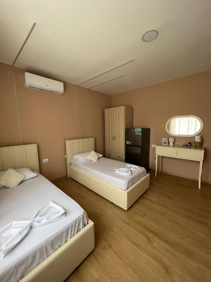 Miqt Guest House Shkodër エクステリア 写真