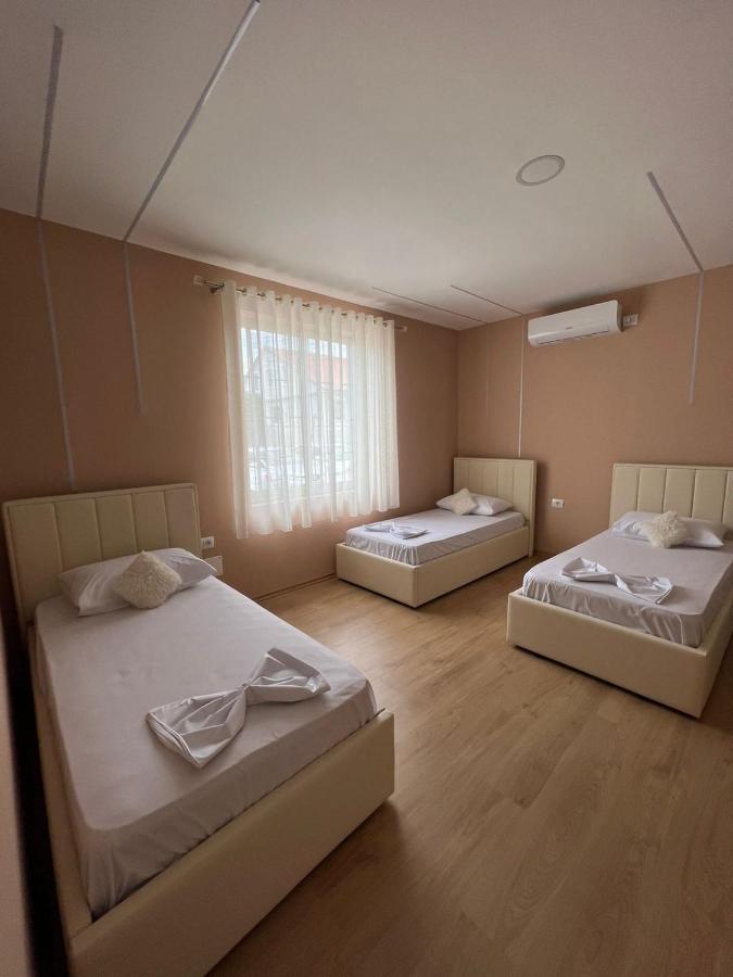 Miqt Guest House Shkodër エクステリア 写真