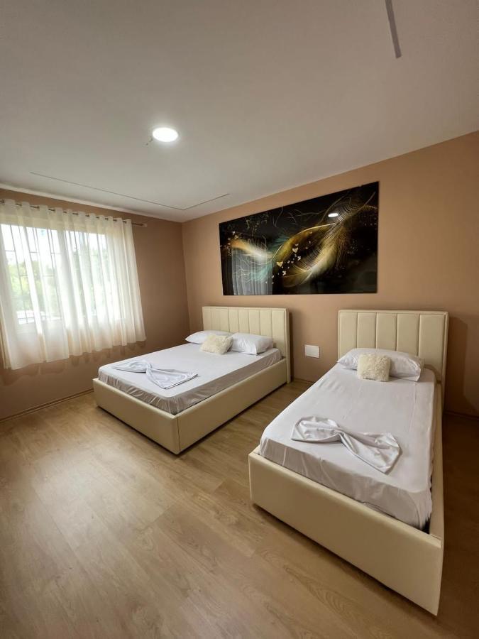 Miqt Guest House Shkodër エクステリア 写真