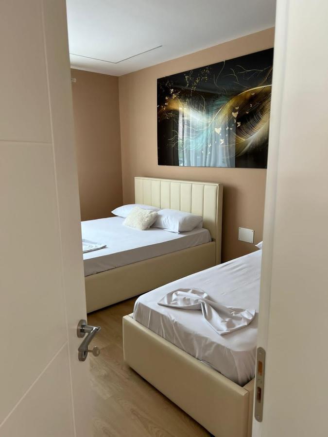 Miqt Guest House Shkodër エクステリア 写真