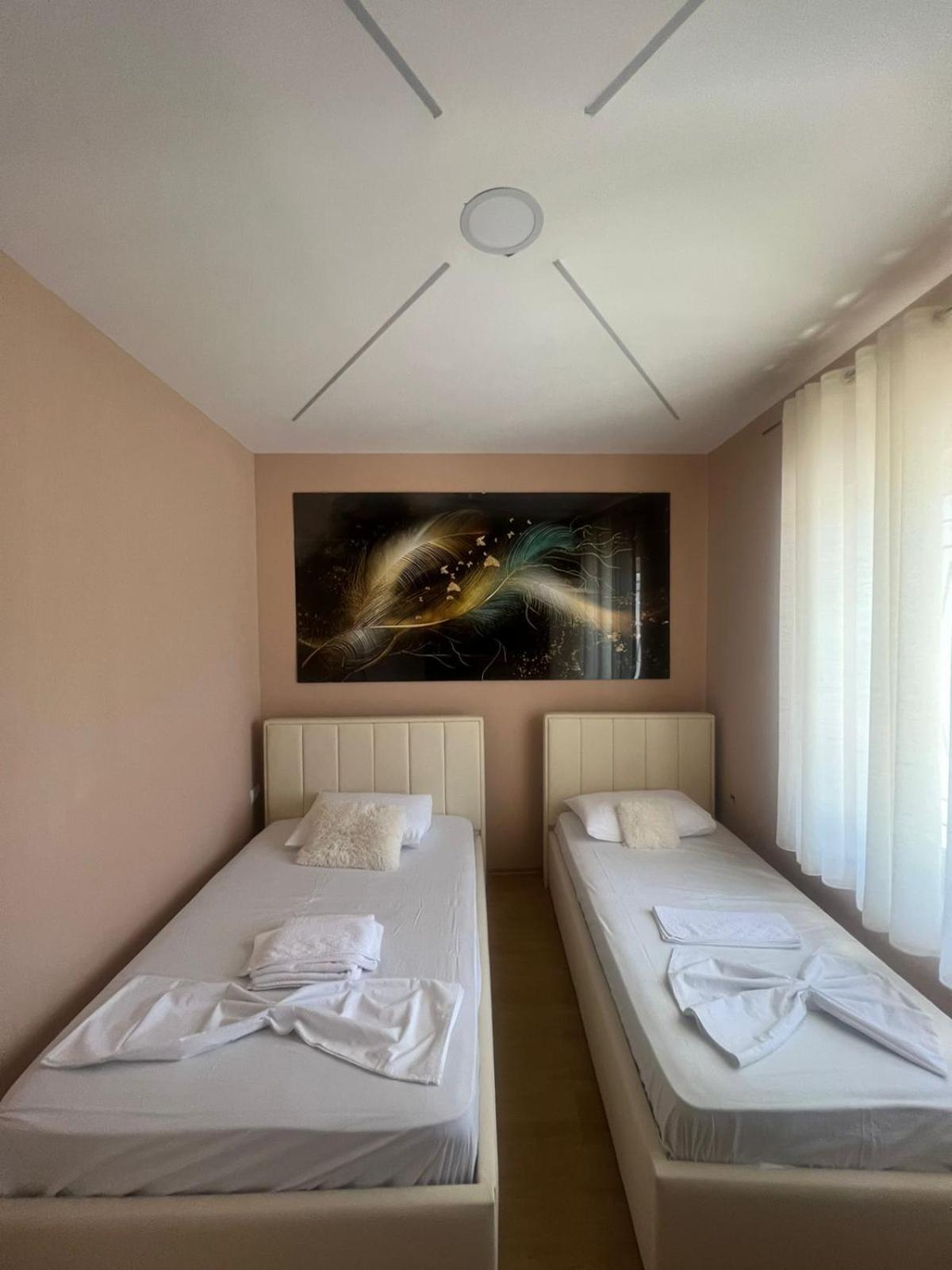 Miqt Guest House Shkodër エクステリア 写真