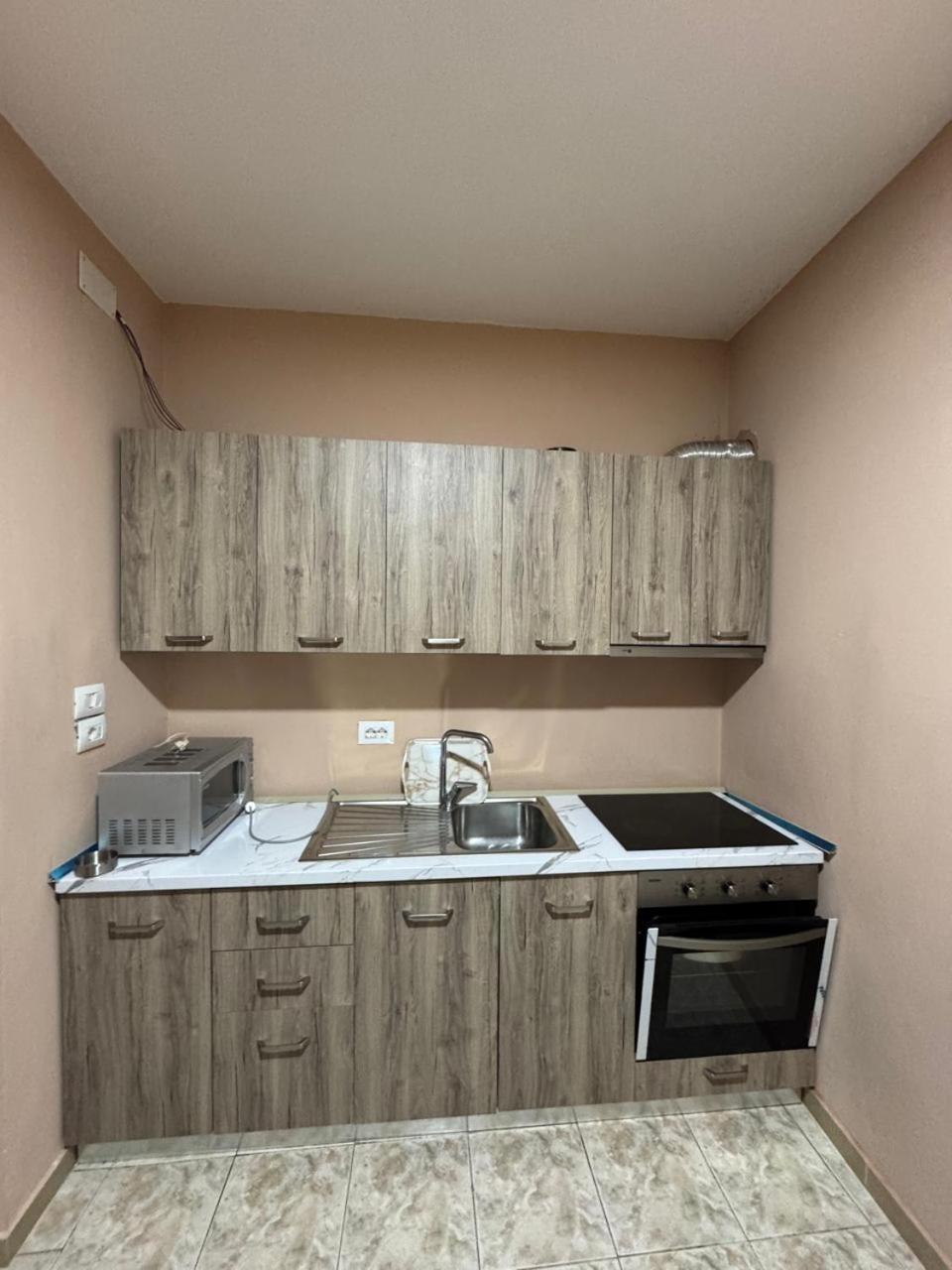 Miqt Guest House Shkodër エクステリア 写真