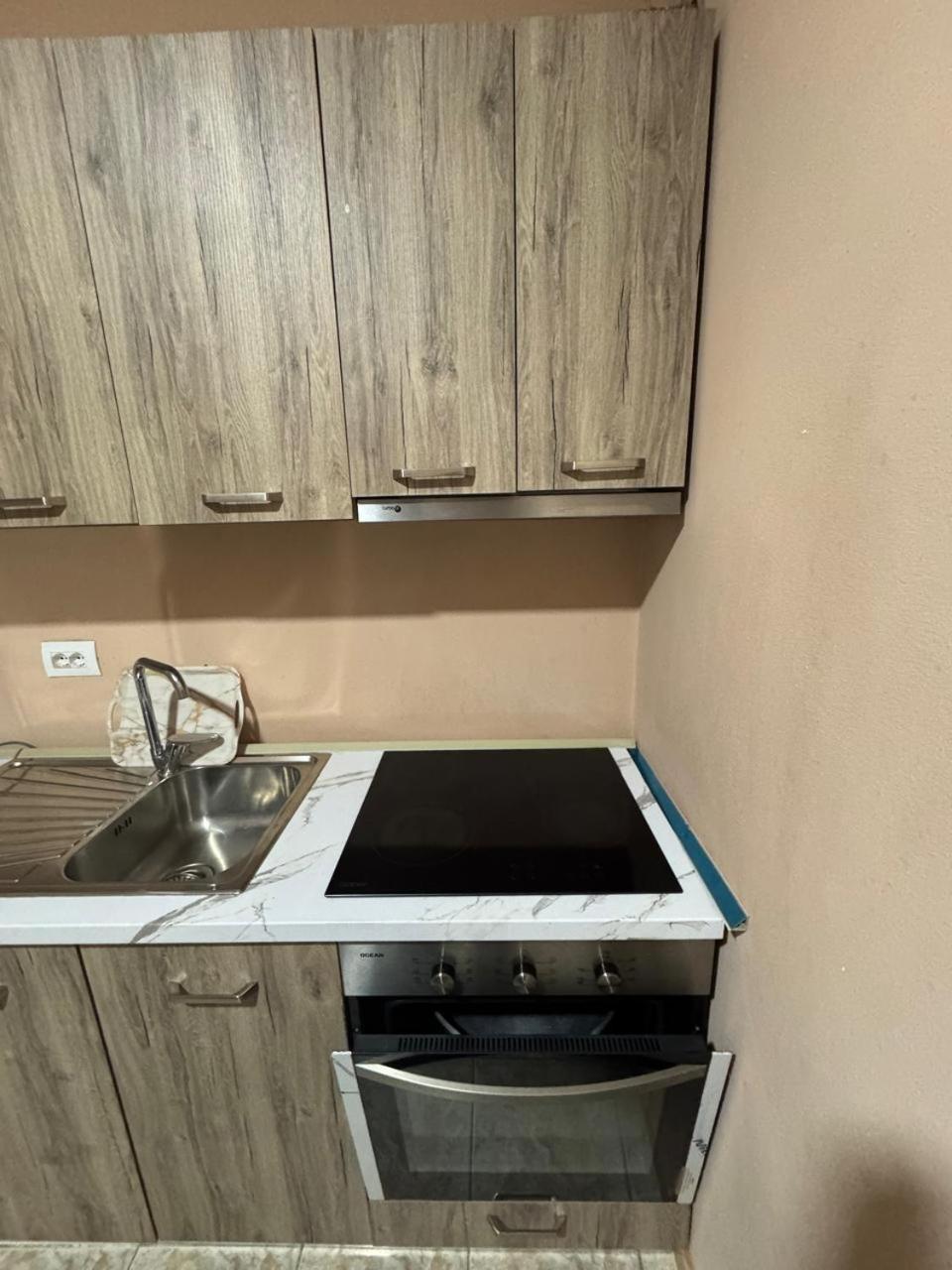Miqt Guest House Shkodër エクステリア 写真